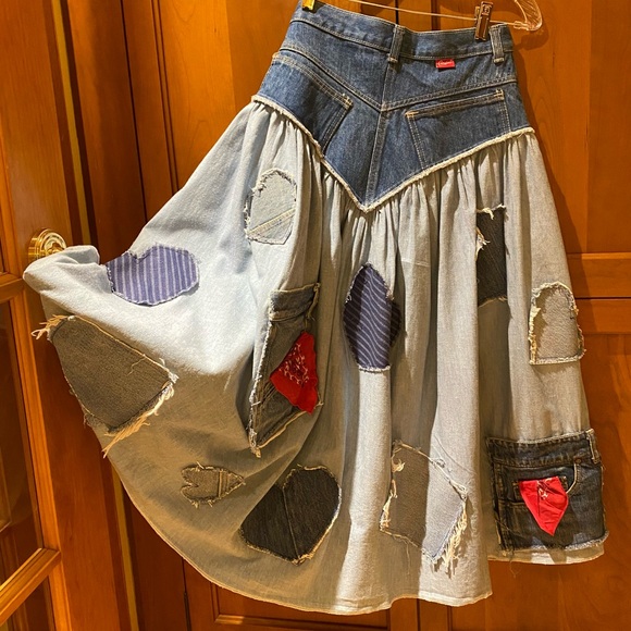 Women’s Vintage Candie’s Jean Skirt - Picture 2 of 5